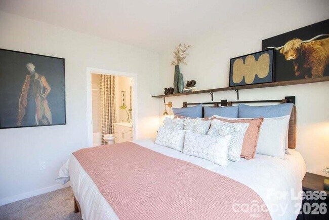 Building Photo - 102 Kennedy Rdg Wy