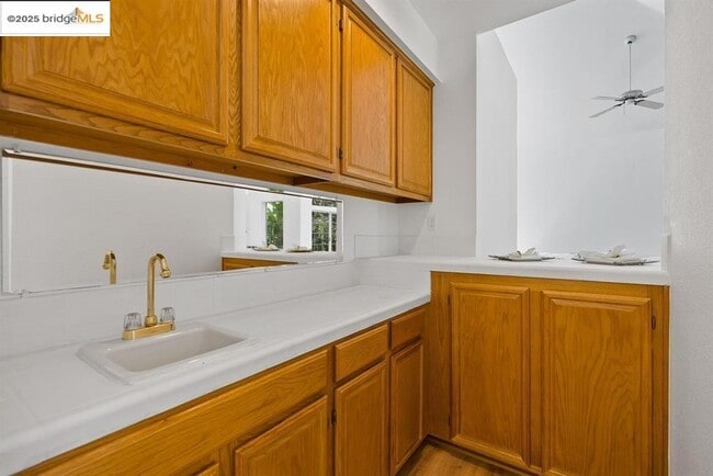 Building Photo - 2250 Prestwick Dr