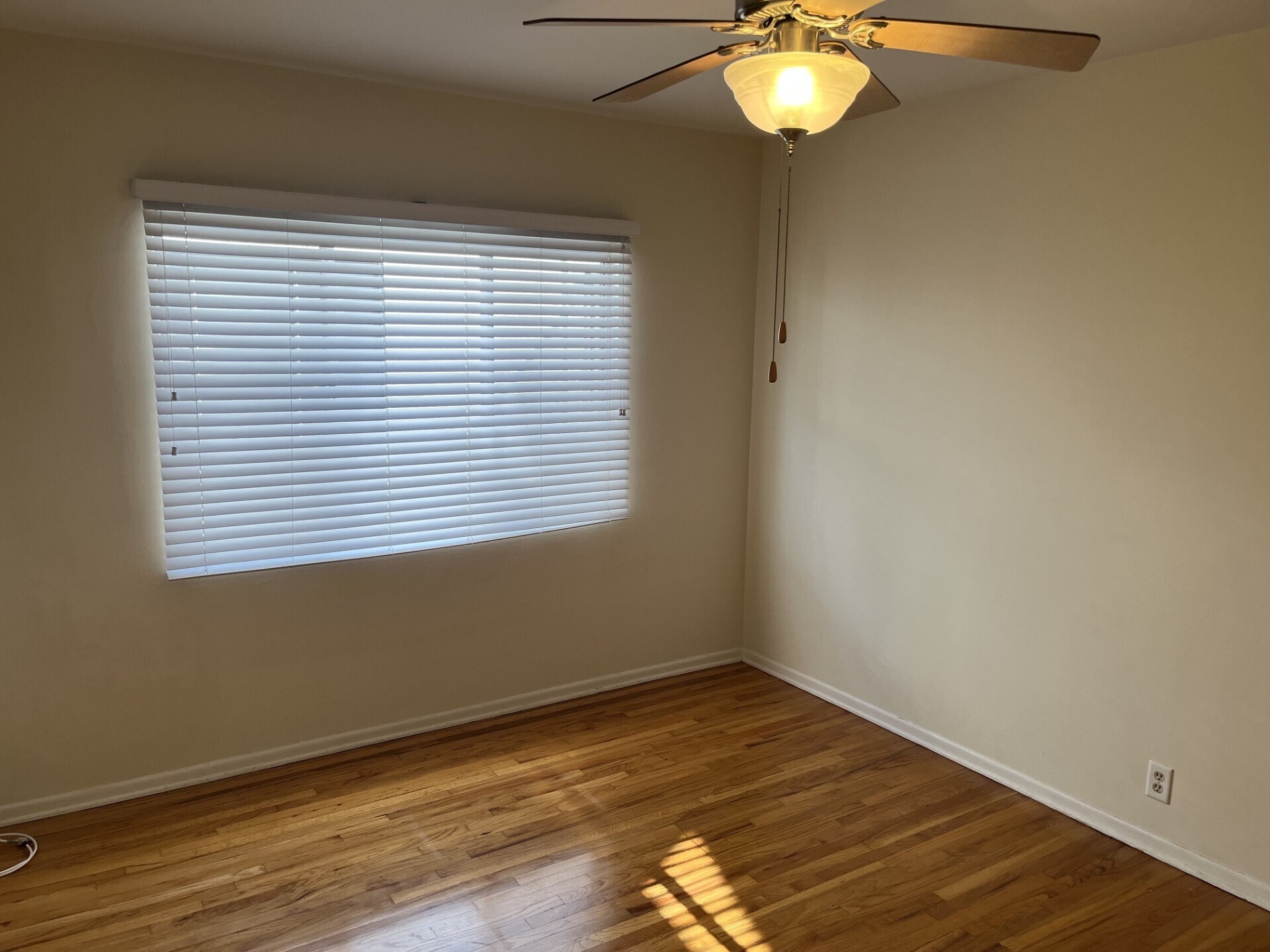 Bedroom 2 - 3171 S Barrington Ave