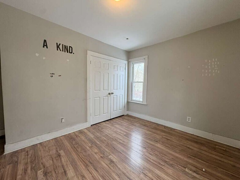 Building Photo - 253 W Ivy St