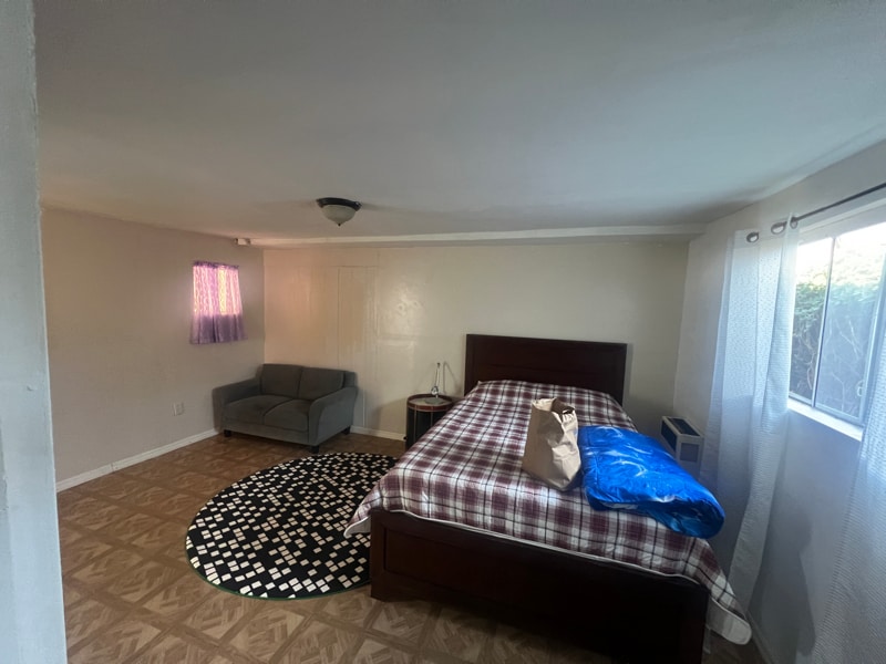 Building Photo - 430 E 184th St