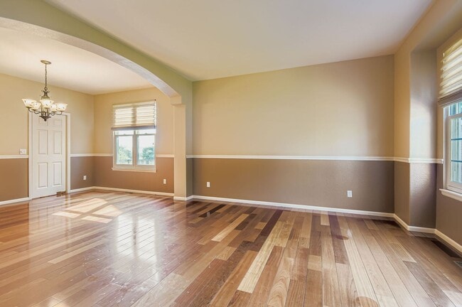 Building Photo - Spacious 4-Bedroom Home in Parker’s Desira...