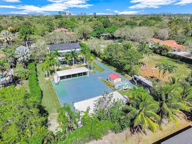 Building Photo - 7830 SW 120th St