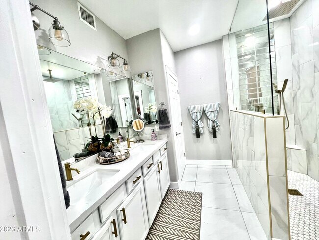 Building Photo - 7616 W Berridge Ln