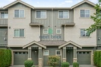 Building Photo - 4 Bed and 2.5 Bath Beautiful Condo is Avai...