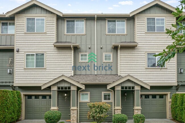 Primary Photo - 4 Bed and 2.5 Bath Beautiful Condo is Avai...