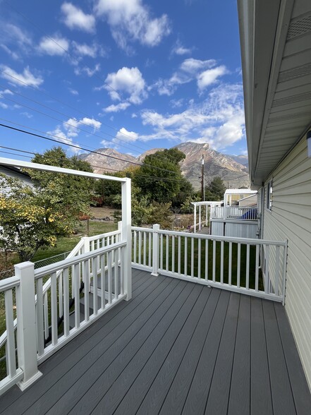Back Deck - 723 E 600 S