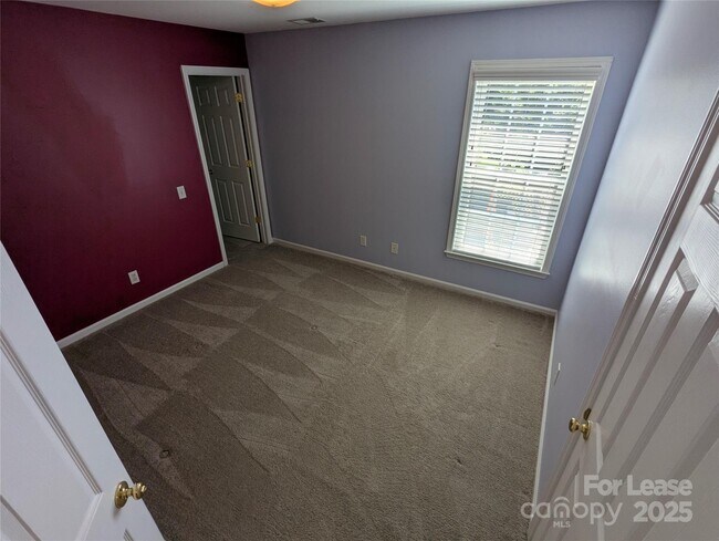 Building Photo - 7711 Epping Forest Dr