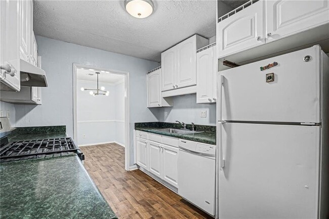 Building Photo - 1603 Augusta Dr