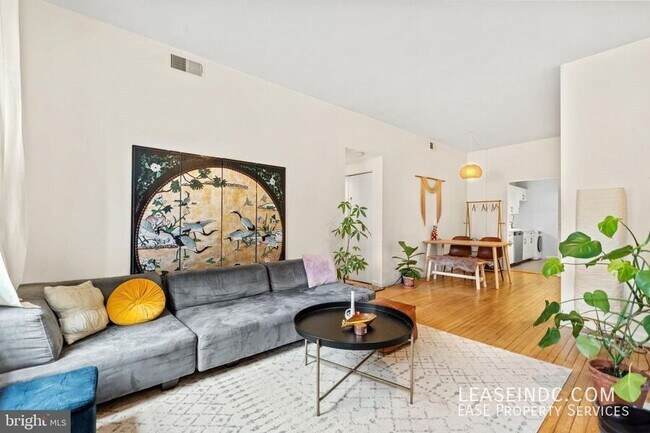 Building Photo - 1930 New Hampshire Ave NW