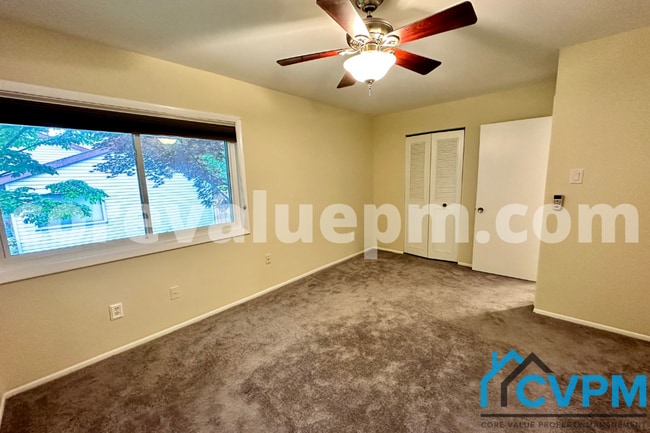 Building Photo - 1906 Ardenwood Terrace