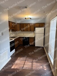 Building Photo - 3018 Zachry Ave