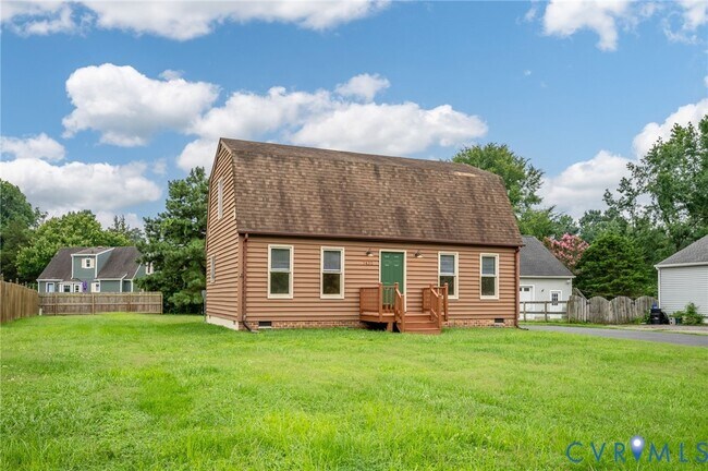 Building Photo - 7432 Shire Pkwy