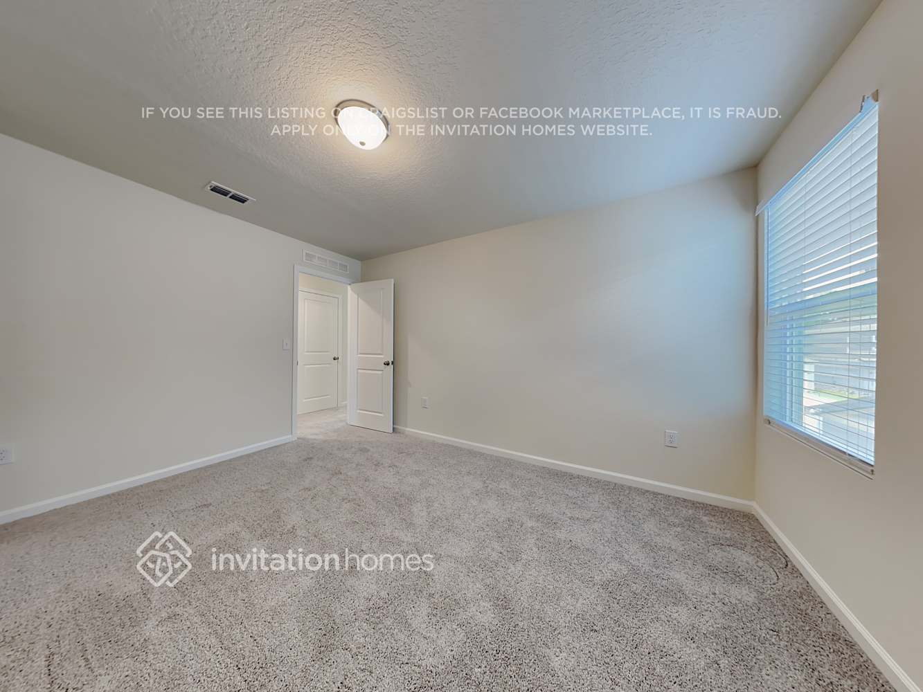 Building Photo - 1065 Cades Cv Wy