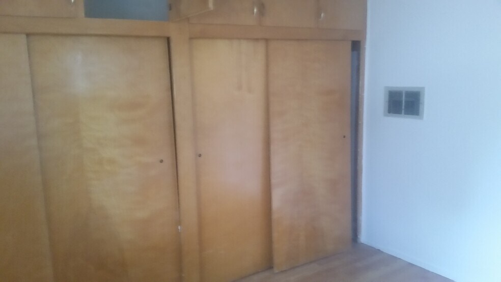 Building Photo - 32942 Perret Blvd