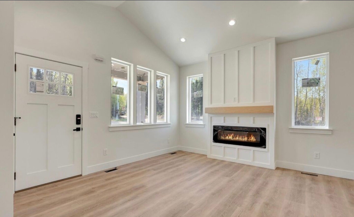 Building Photo - 2631 N Prospect Dr