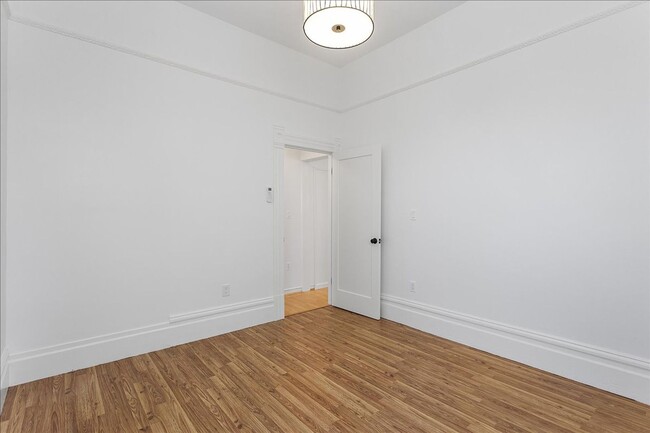 Building Photo - 1443 Stanton St