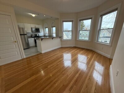 Building Photo - 45 Ashford St