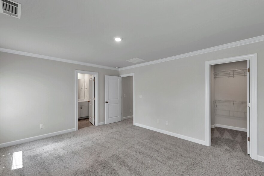 Building Photo - 2603 Greenmarket Dr