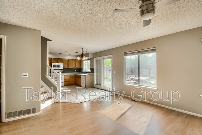 Building Photo - 13460 Vine St