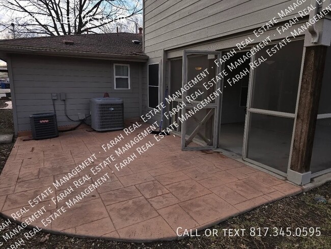 Building Photo - 1241 Valley Vista Dr