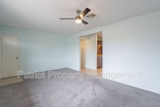 Building Photo - 7531 E McKinley St