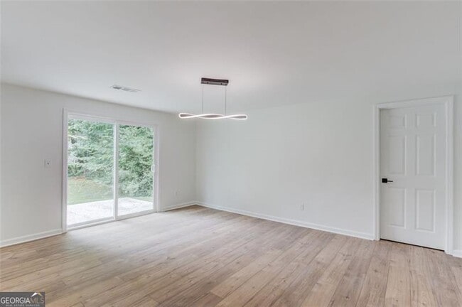 Building Photo - 5266 Long Green Ln