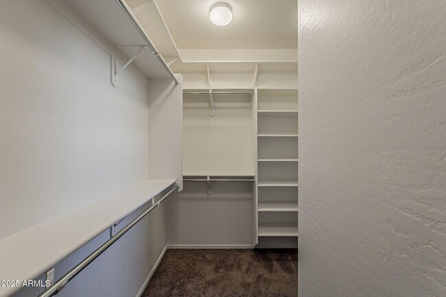 Building Photo - 2008 E Stacey Rd