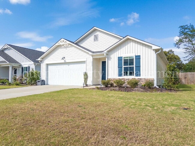 Building Photo - 3083 Day Dream Ln