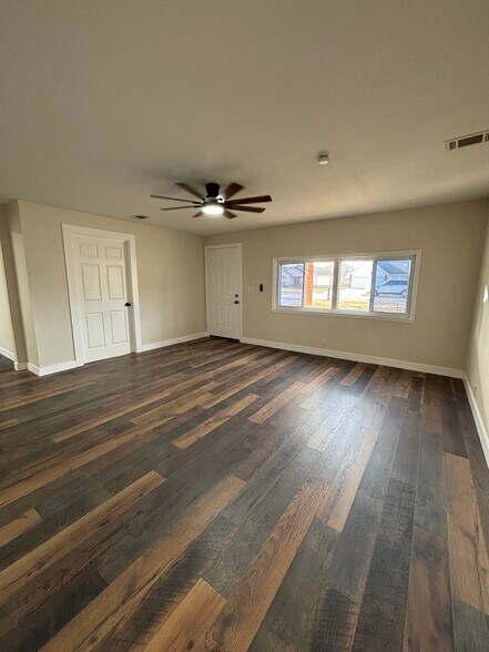 Building Photo - 1105 Reynolds Rd