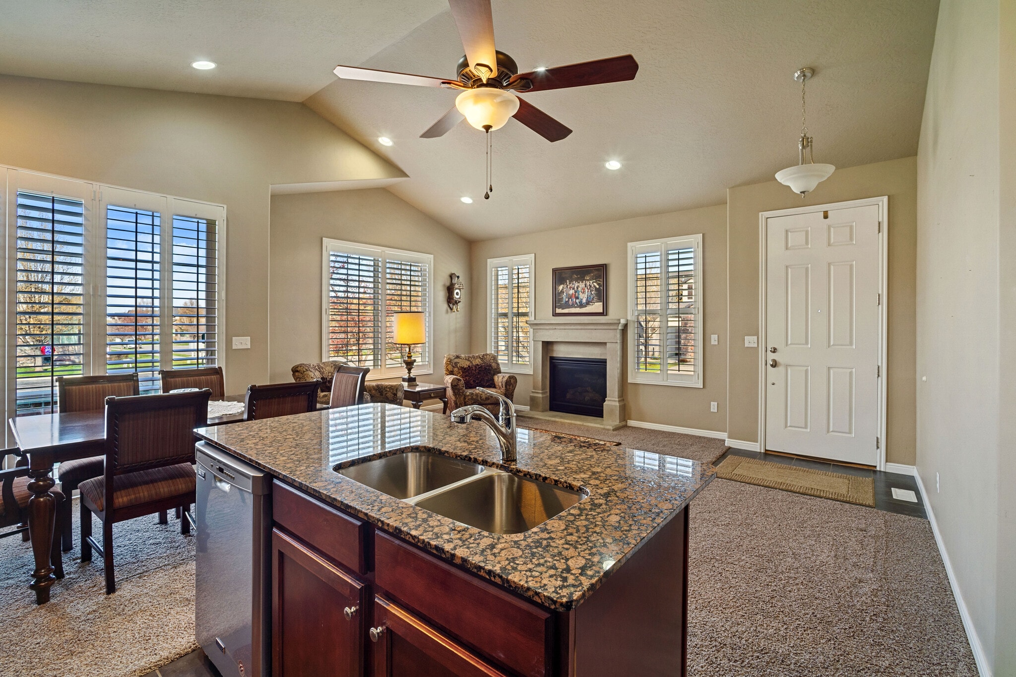 Building Photo - 66 N 205 W