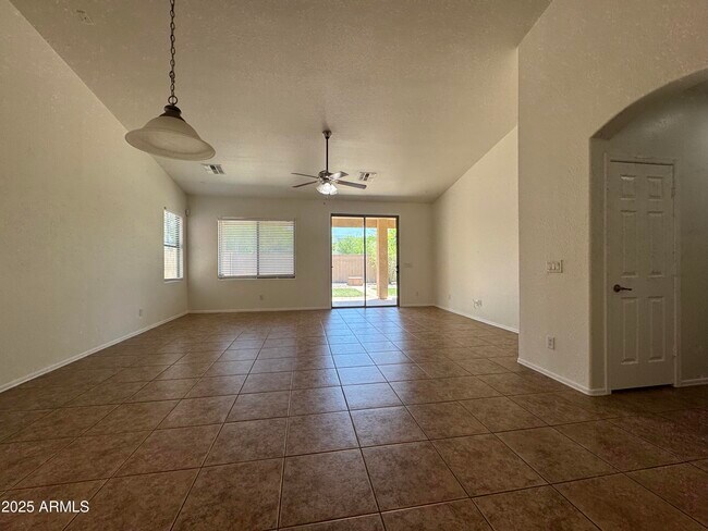 Building Photo - 6821 N 71st Dr