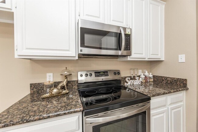 Building Photo - 4523 Wavertree Dr