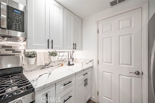 Building Photo - 2876 Fulton Rd