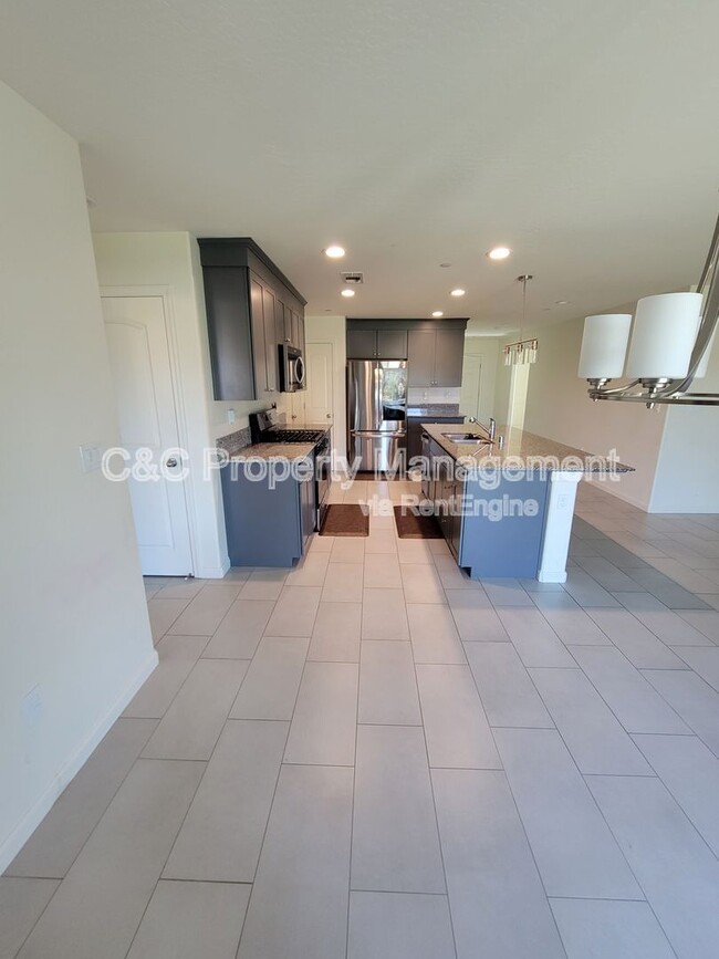 Building Photo - 1366 W Butterfield Ln