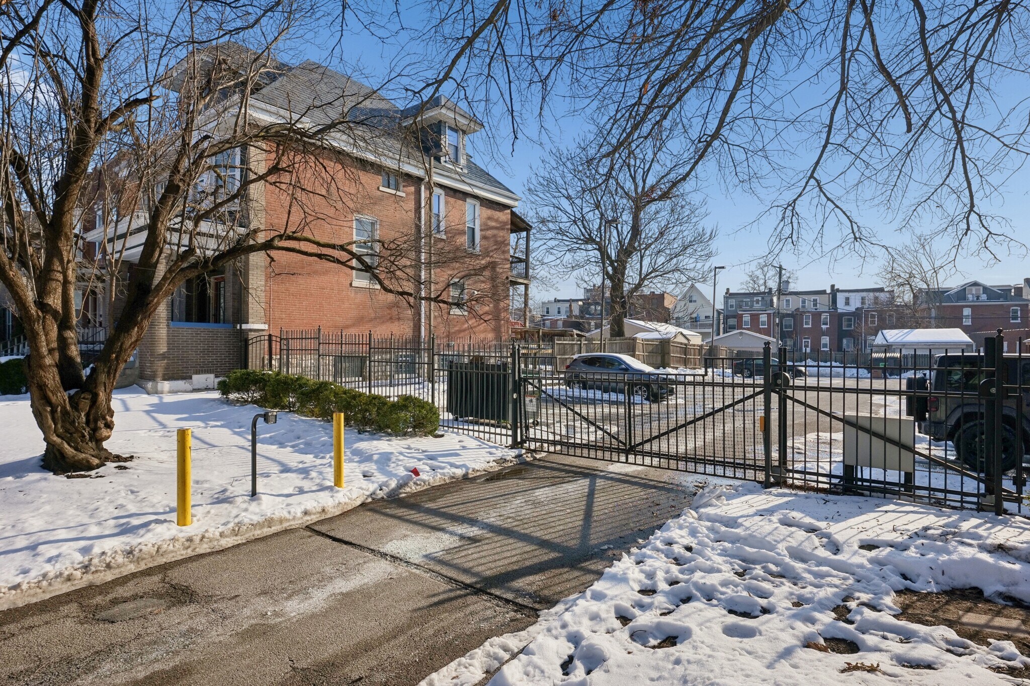 Building Photo - 4228 McPherson Ave