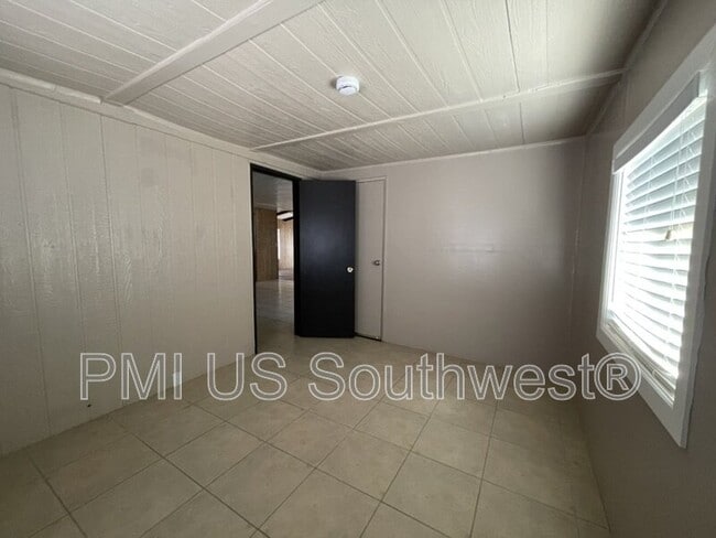 Building Photo - 4443 Puerto Verde Dr