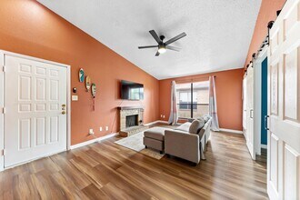 Building Photo - 2120 Wilcrest Dr