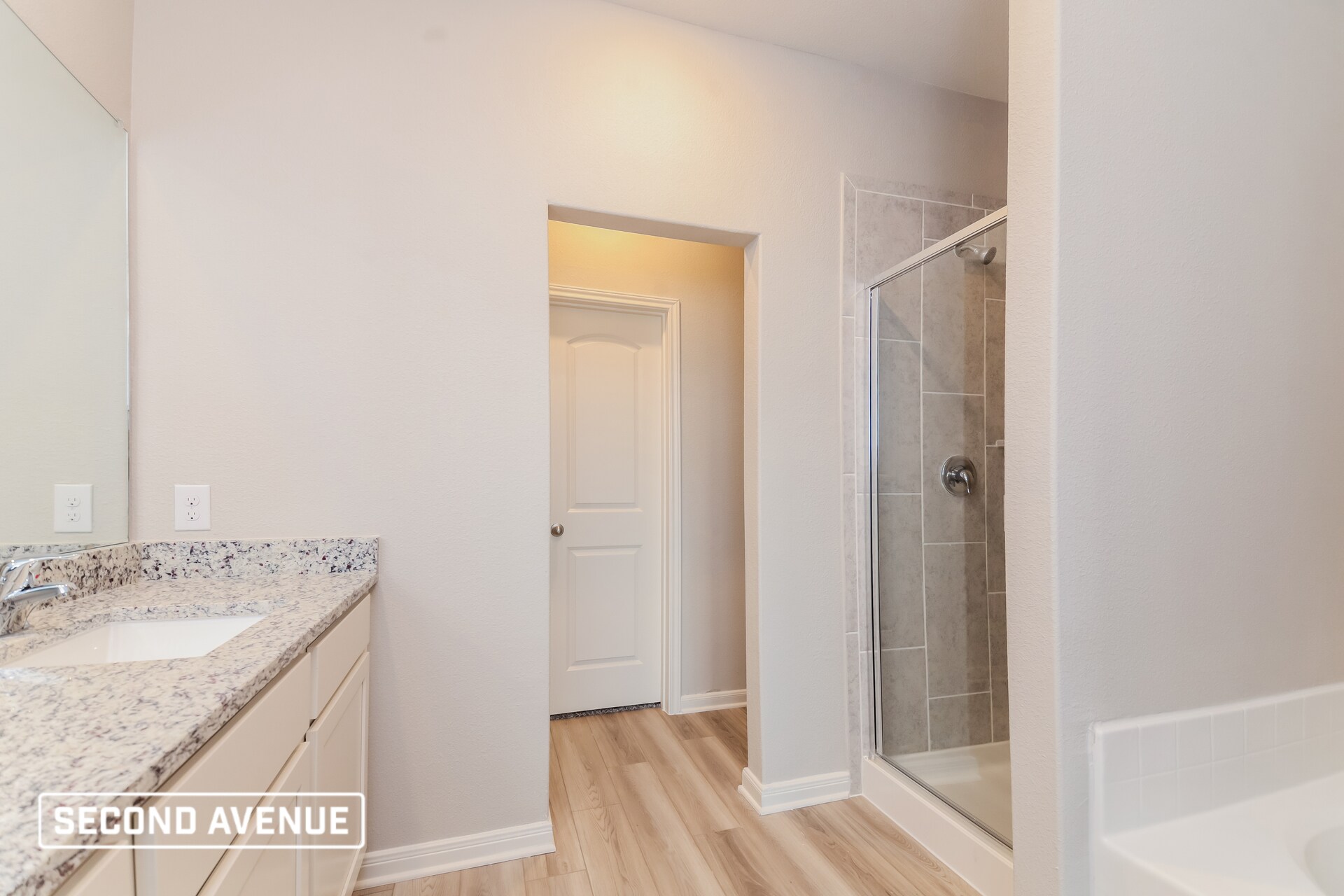 Building Photo - 2000 Erlinda Dr