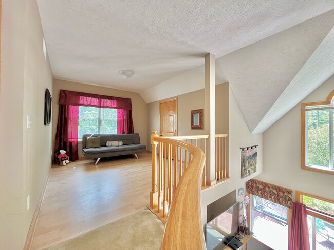 Building Photo - 6286 Fenn Rd