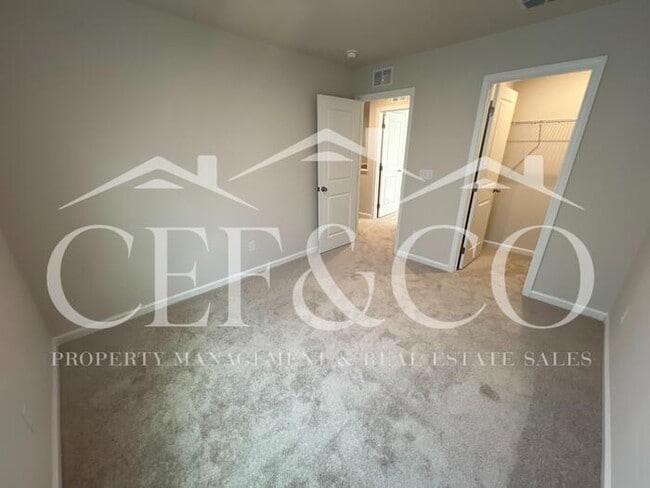 Building Photo - New Construction Gem – 4BR + Loft, Garage, and Great Amenities!