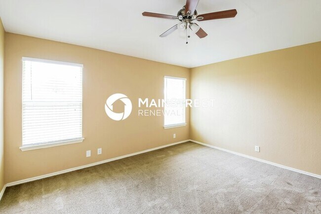 Building Photo - 3 Bedroom Pet-Friendly Home in San Antonio...