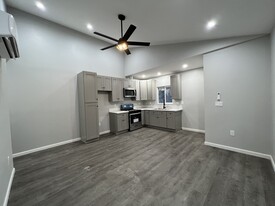Building Photo - 1750 W 82nd St