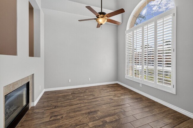 Building Photo - 8824 Cortile Dr