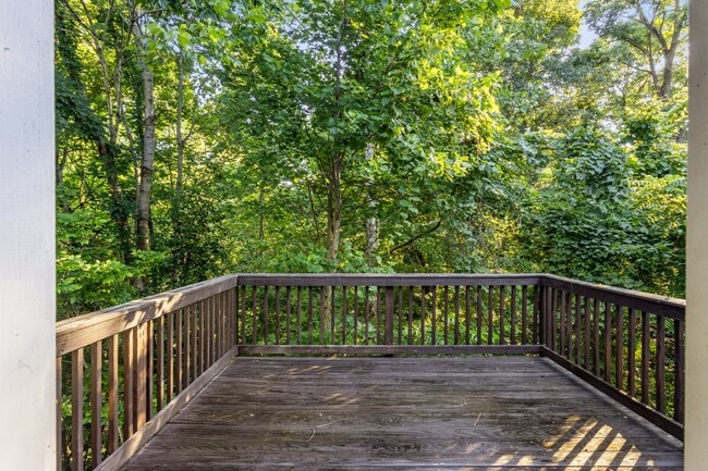 Building Photo - 2627 Elkmont Dr