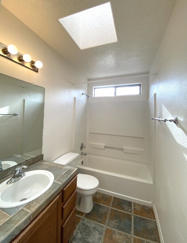 Building Photo - 2 STORY SW STYLE HOME W/LOFT