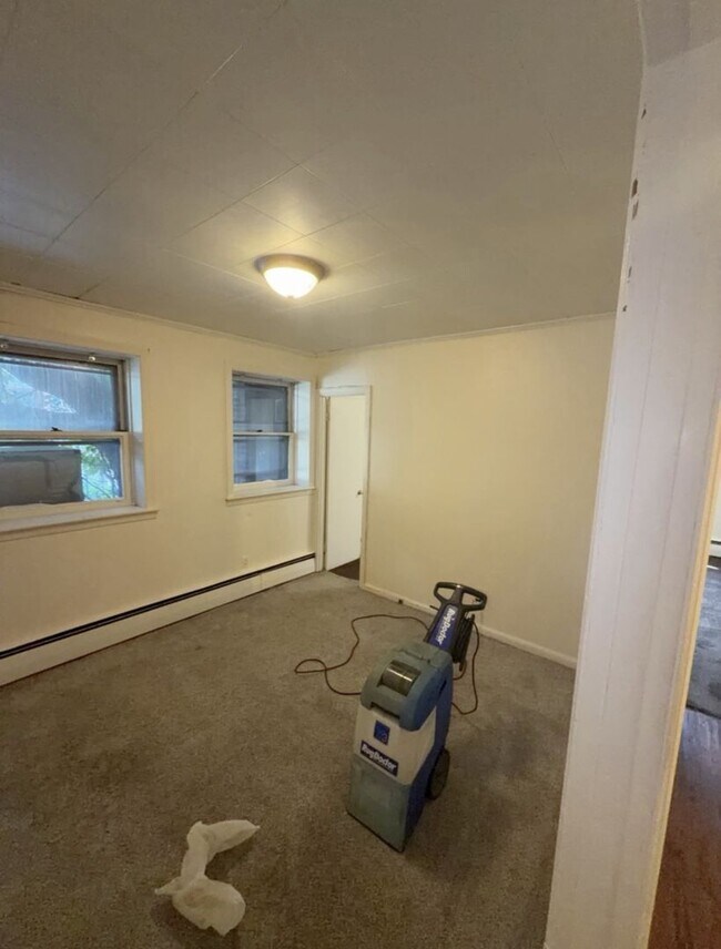 Building Photo - 167 W Norris St