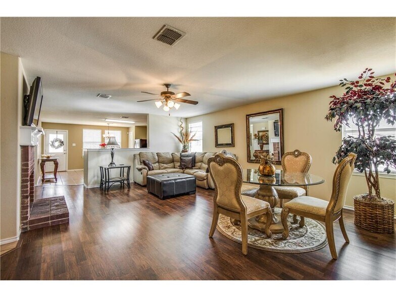 Building Photo - 9554 Byron Drive