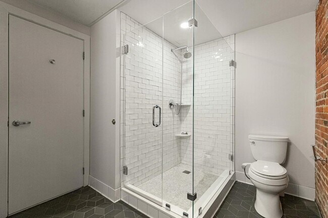 Building Photo - 63 Melcher St
