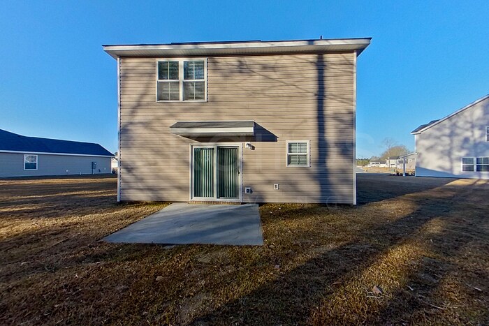 Building Photo - 120 Western Red Cedar Dr